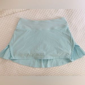lululemon size 4 tennis skirt